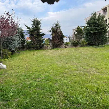 Appartement Luerdis House Private Garden Velipojë